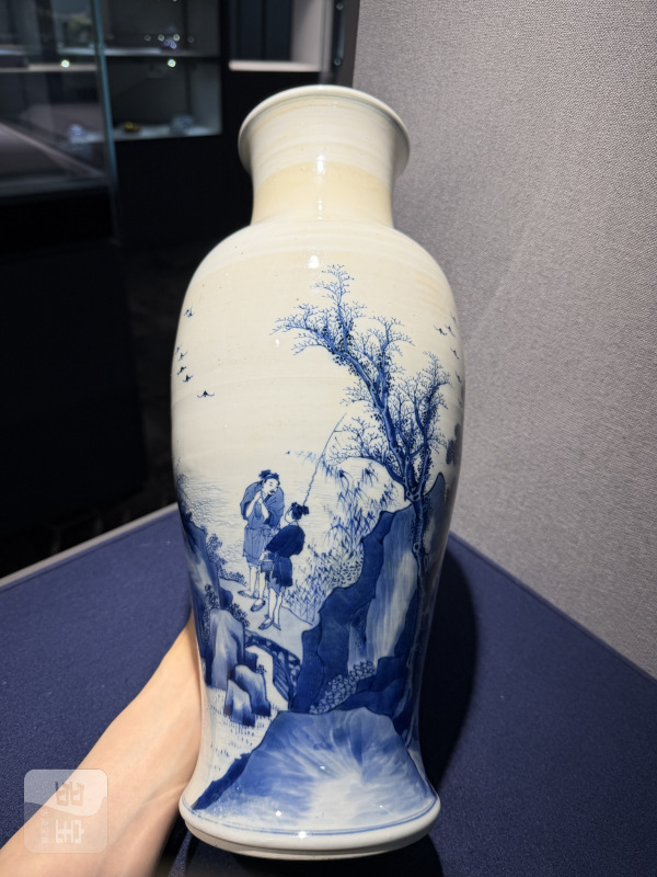 清康熙 青花渔家乐观音尊 - 图5